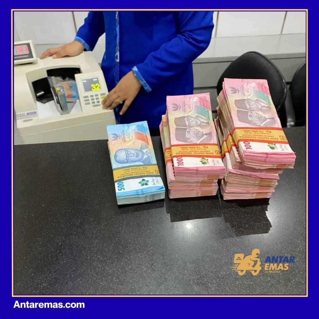 Manfaat Menabung Emas Dibanding Uang Tunai